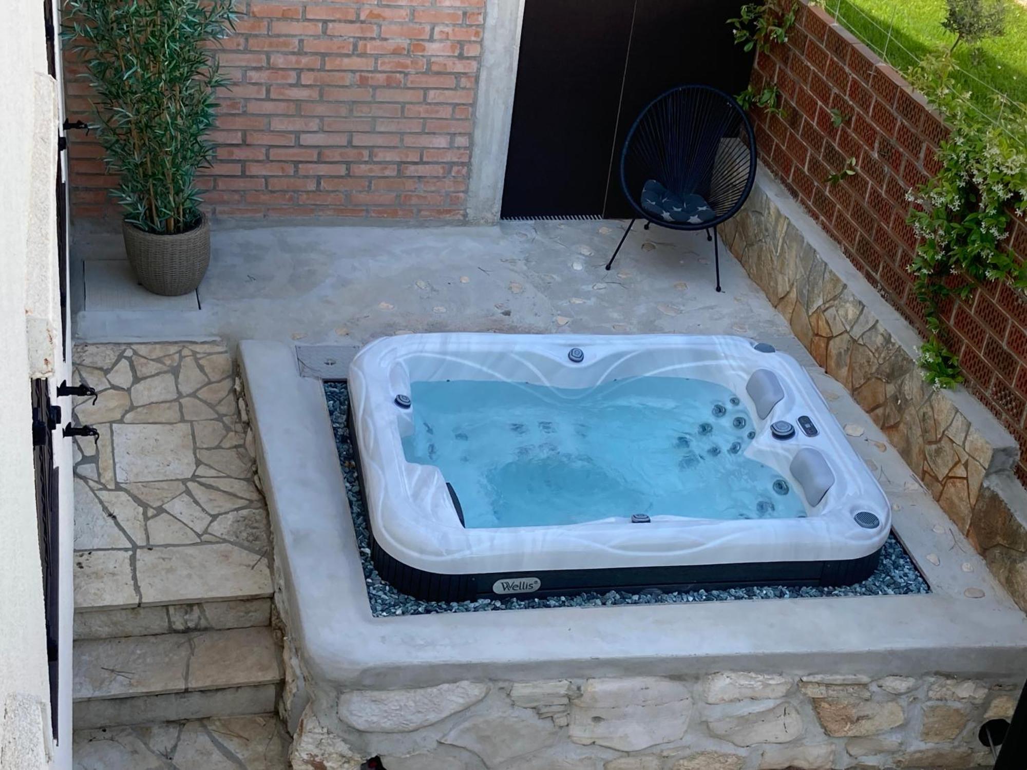 Karigador Beach House Ngoại thất bức ảnh